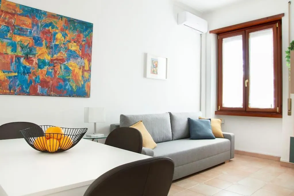 Apartment Elegant And Cozy Flat With Study - Trastevere Rome Italy