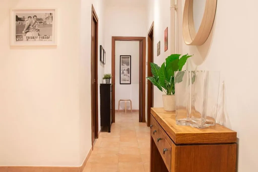 Elegant And Cozy Flat With Study - Trastevere Rome