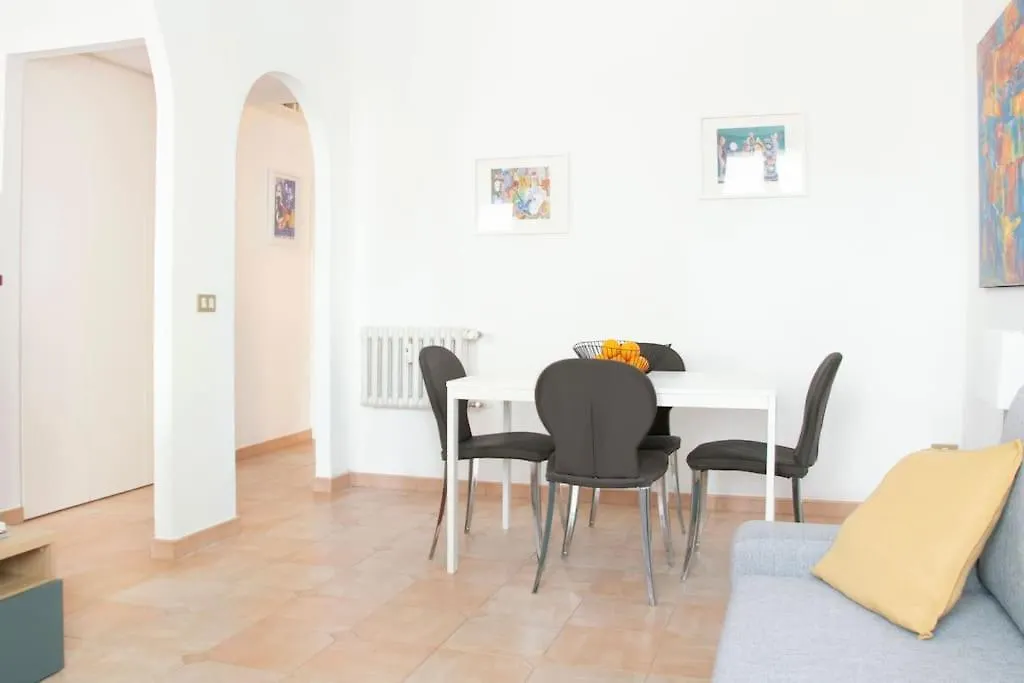 Elegant And Cozy Flat With Study - Trastevere Rome Apartment