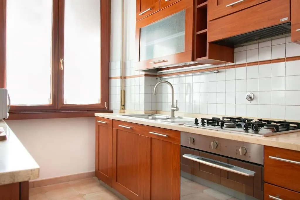Elegant And Cozy Flat With Study - Trastevere Rome Apartment